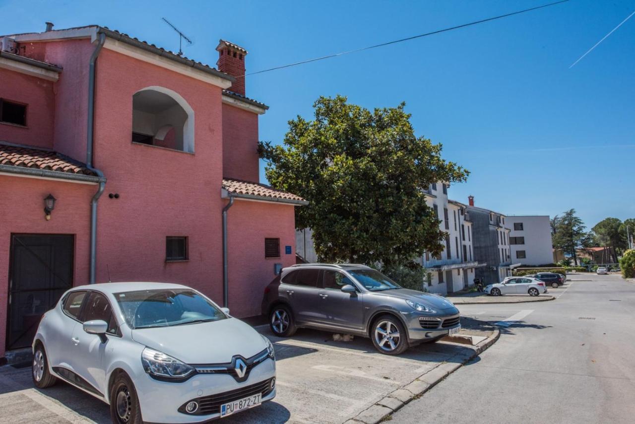 Two Bed Rooms Fortuna Near The Beach Porec Esterno foto