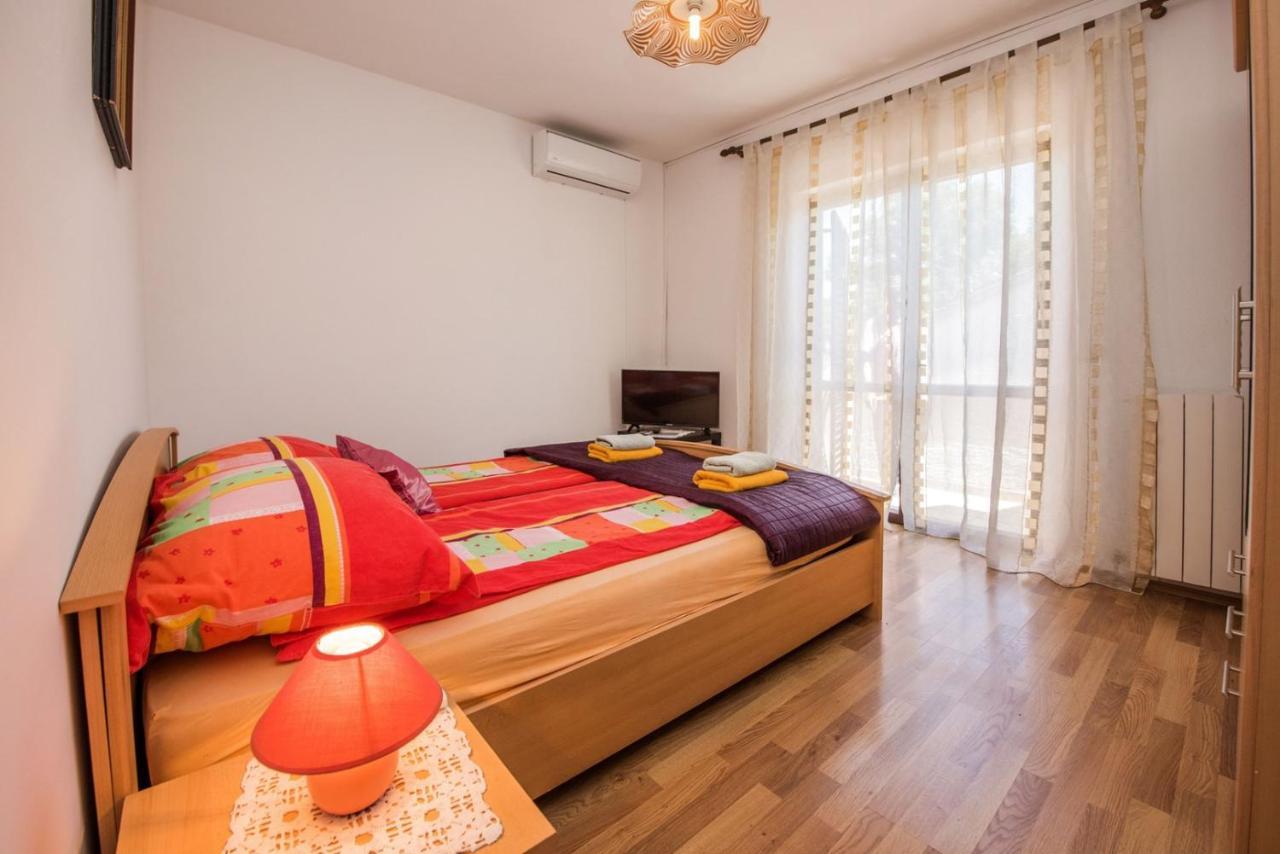 Two Bed Rooms Fortuna Near The Beach Porec Esterno foto