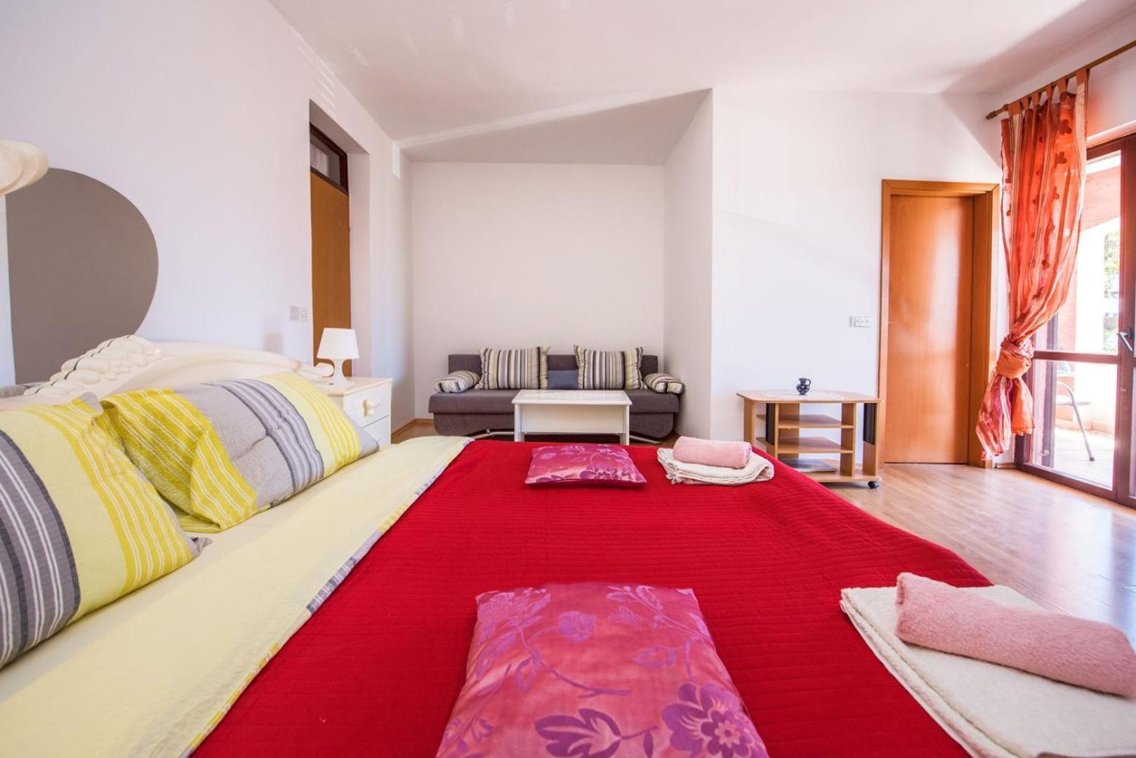 Two Bed Rooms Fortuna Near The Beach Porec Esterno foto